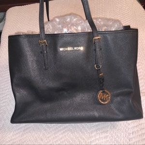 Black Michael Kors Handbag Purse Medium